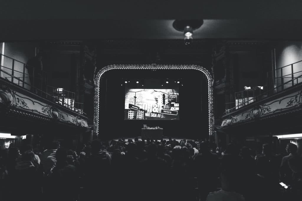 Ison & Fille Vasateatern Dopest Vår sida av stan