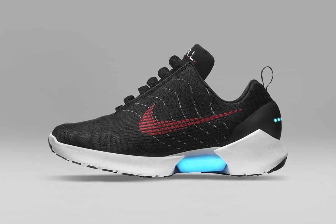 nike hyperadapt