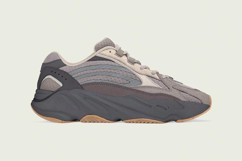 Yeezy 700 Cement
