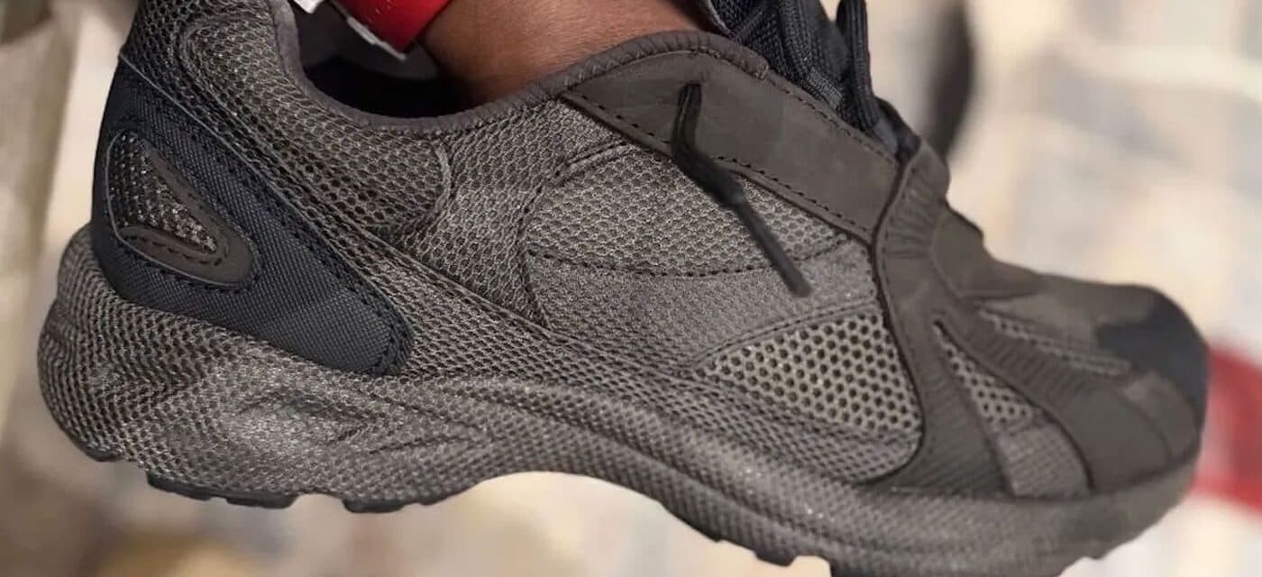 YEEZY 800
