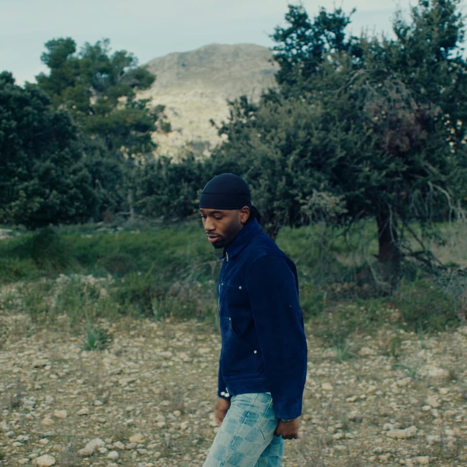 Pressbild på Jireel för sin nya singel "Love"