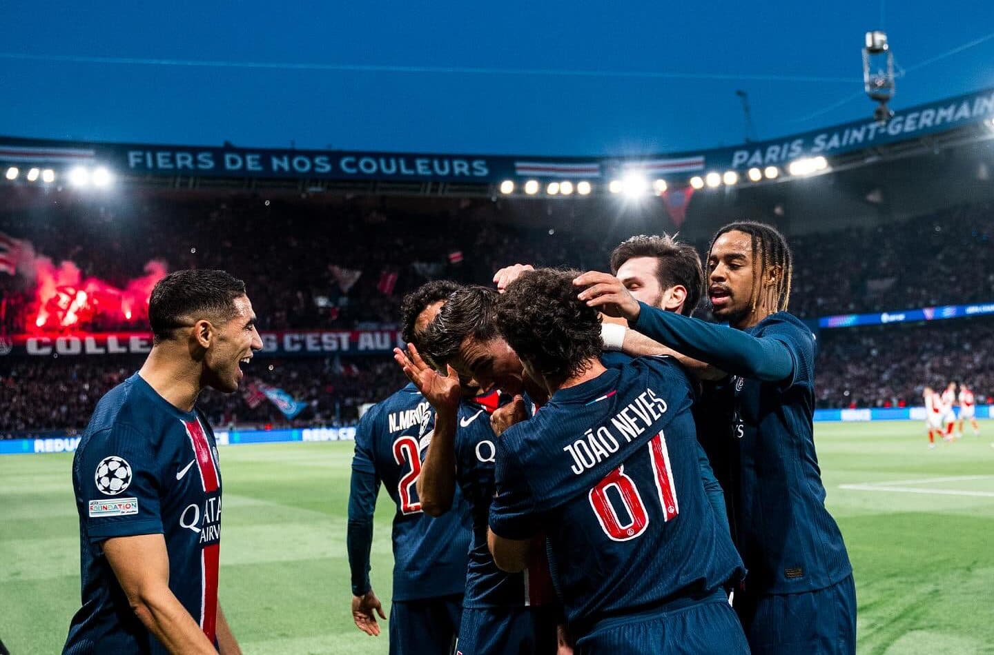 PSG firar sin vinst mot Arsenal
