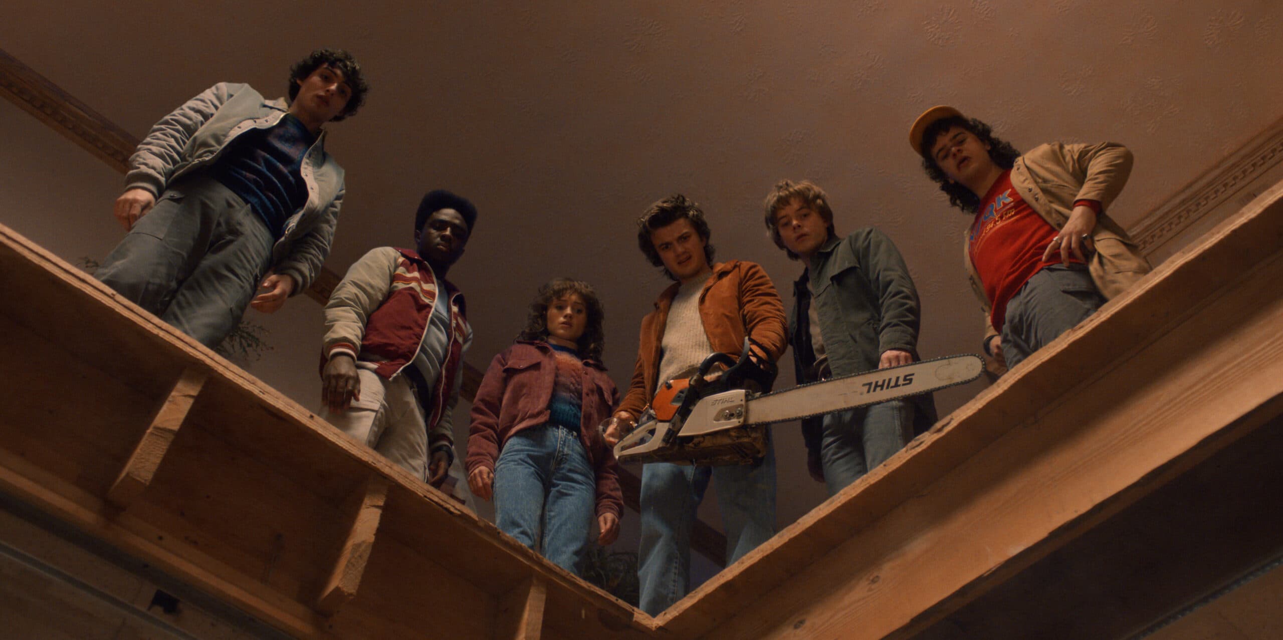 STRANGER THINGS. (L to R) Finn Wolfhard as Mike Wheeler, Caleb McLaughlin as Lucas Sinclair, Natalia Dyer as Nancy Wheeler, Joe Keery as Steve Harrington, Charlie Heaton as Jonathan Byers, and Gaten Matarazzo as Dustin Henderson in STRANGER THINGS. Cr. Courtesy of Netflix © 2025