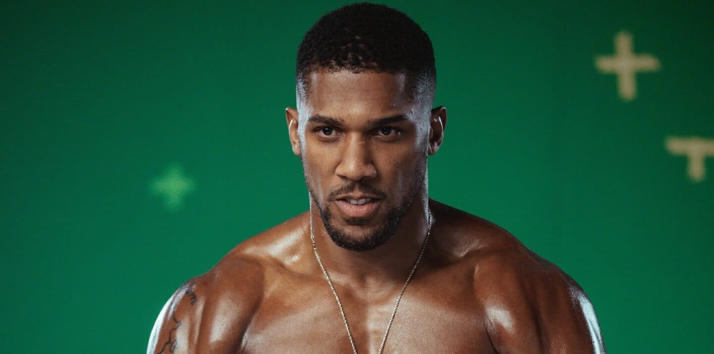 Anthony Joshua uppges lägga handskarna på hyllan efter tragisk bilolycka