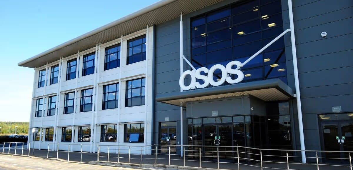 Medgrundaren av modejätten Asos död efter fallolycka i Thailand