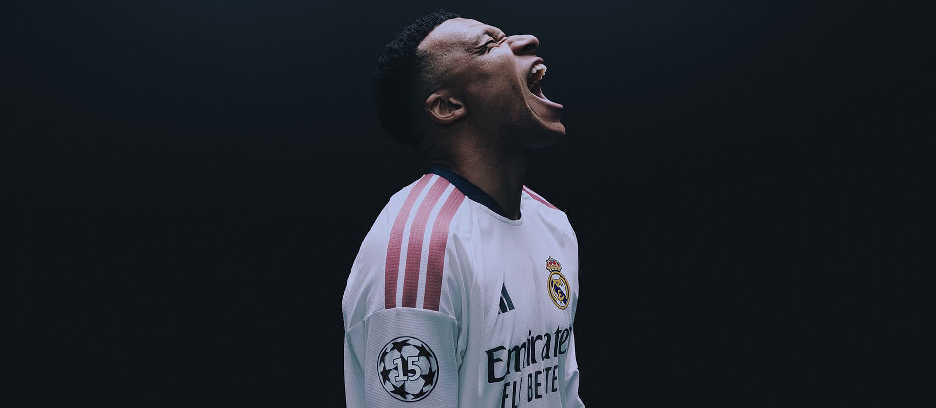 Kylian Mbappé frontar omslaget till FC 27 Ultimate Edition