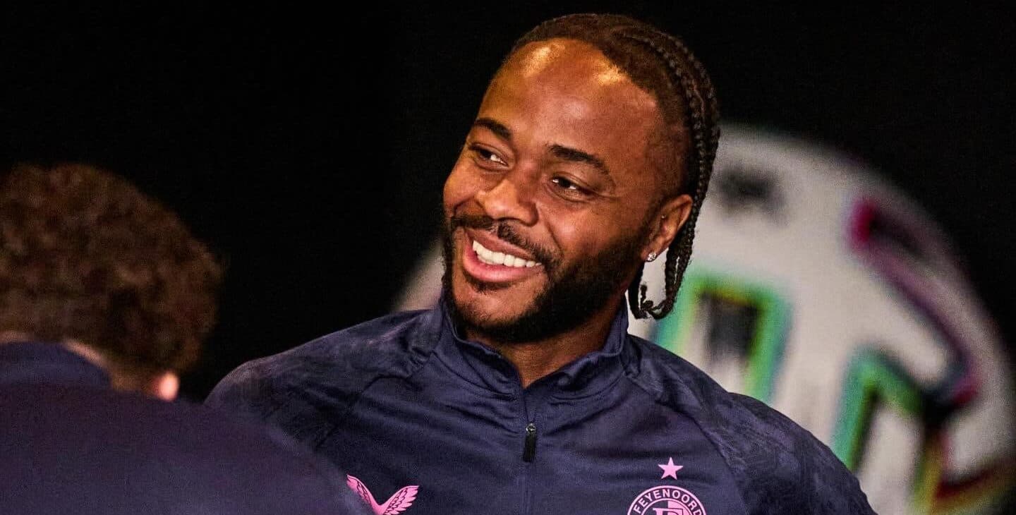 Raheem Sterling kommer att åtalas efter en bilkrasch.