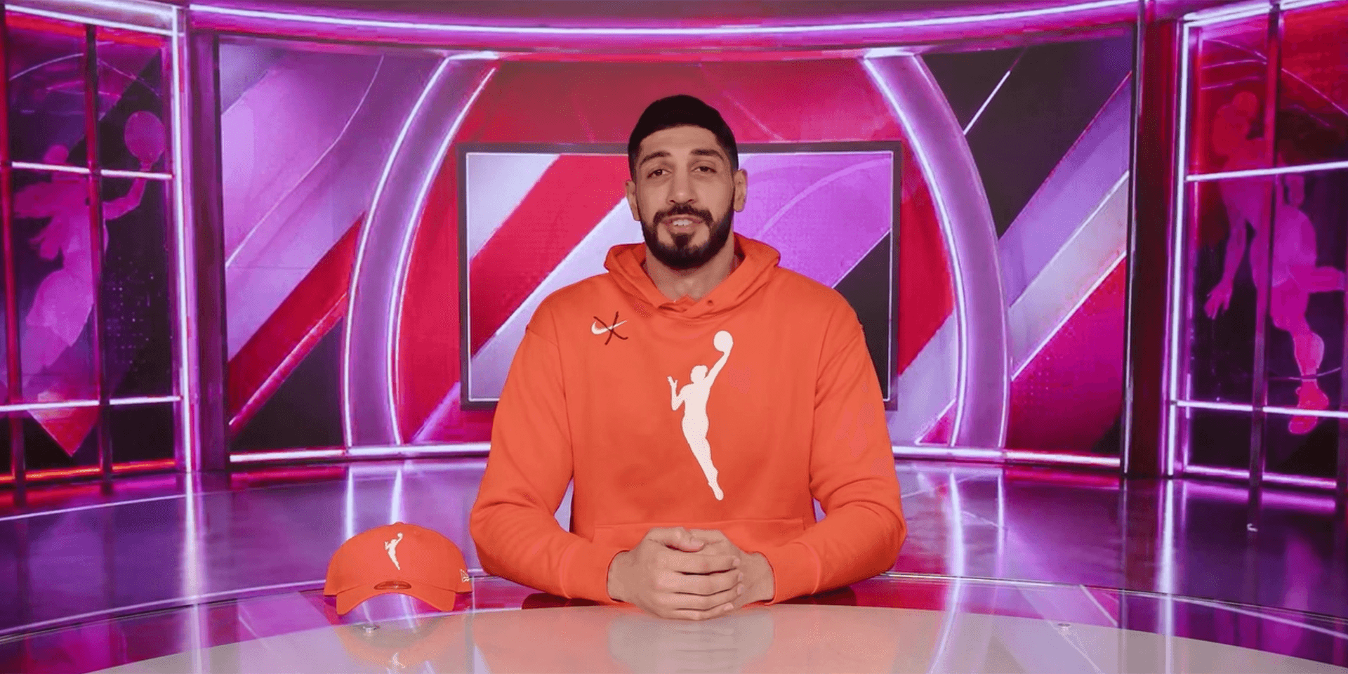 Enes Kanter Freedom vill "anmäla" sig till WNBA-draften 2027