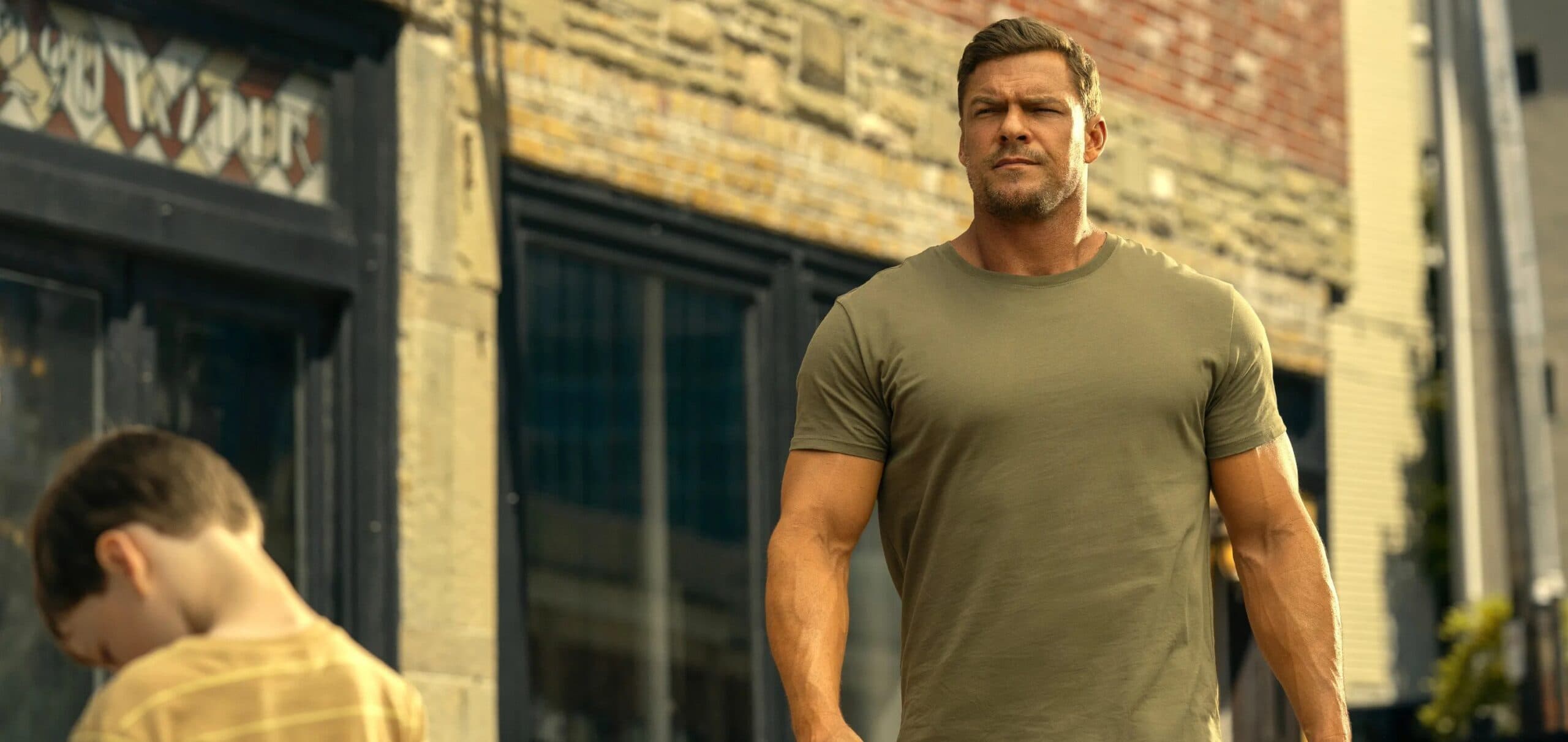 Alan Ritchson i Reacher.