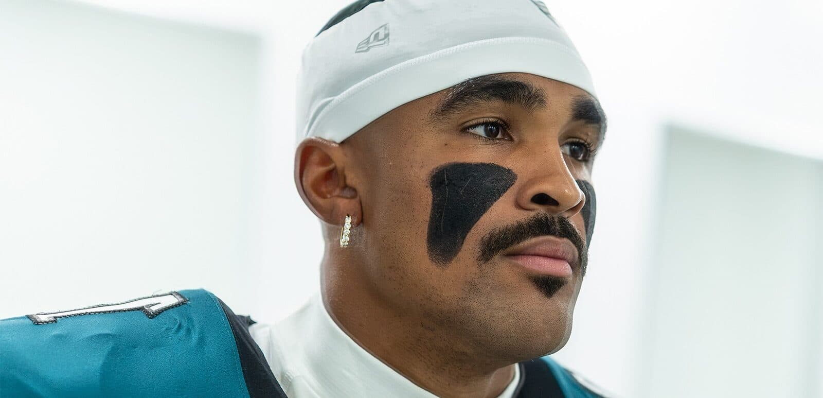 Jalen Hurts missar NFL-säsongen