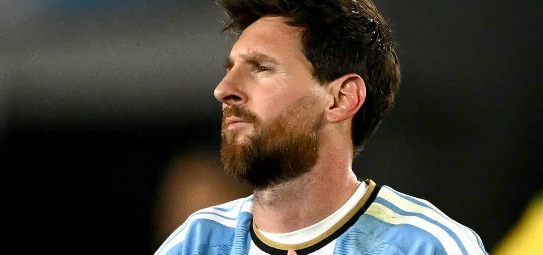 Lionel Messi avslutar landslagskarriären med mål och två assist.