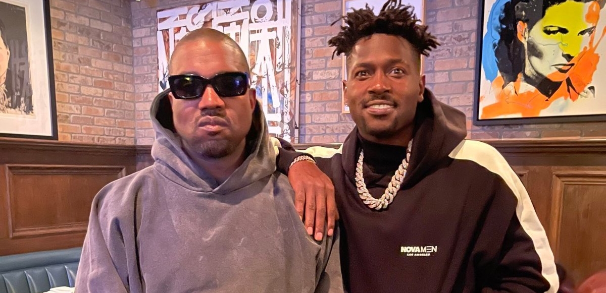Kanye West’s DONDA blir sportmärke?